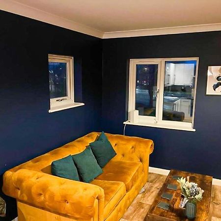 Stylish & Modern Apartment - Southend Stays Exteriör bild
